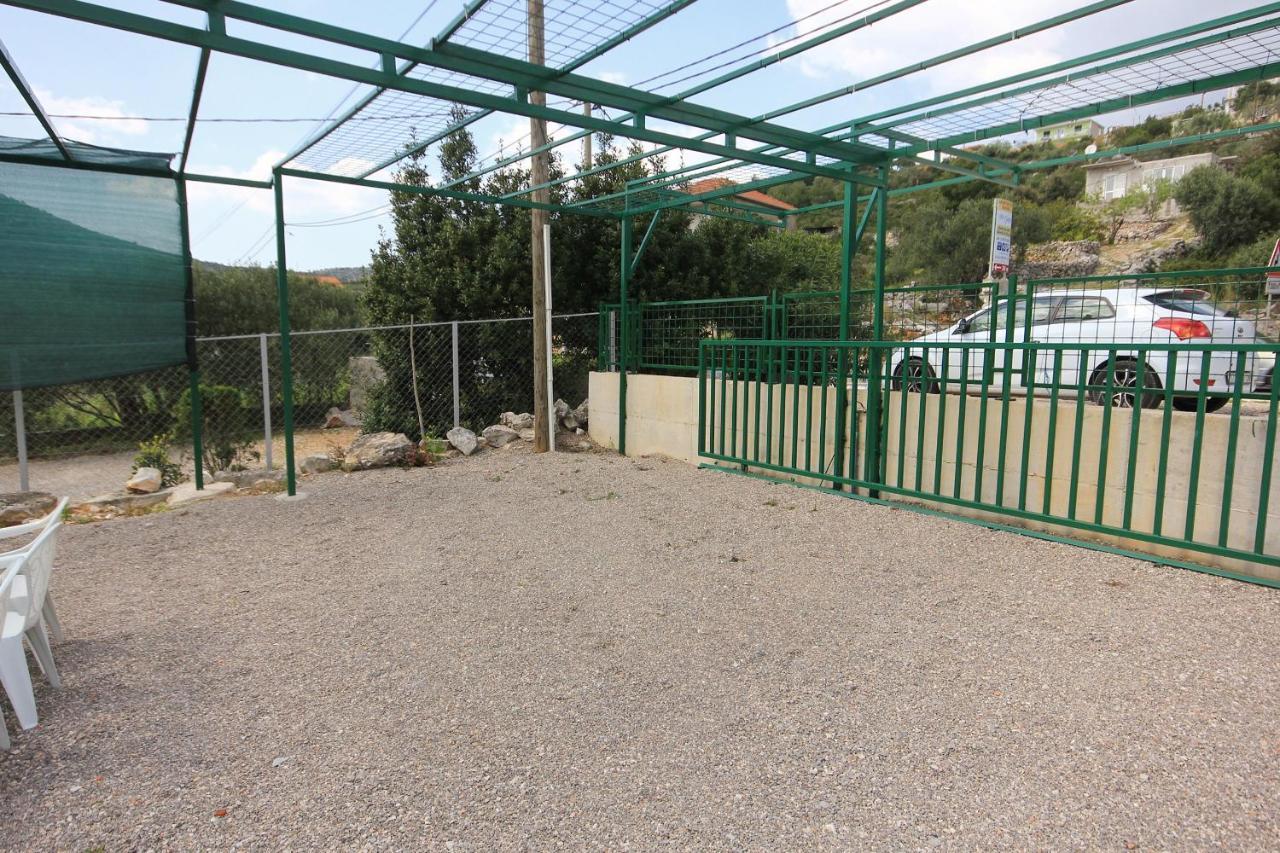 Apartments With A Parking Space Poljica, Trogir - 10010 Marina Exterior foto