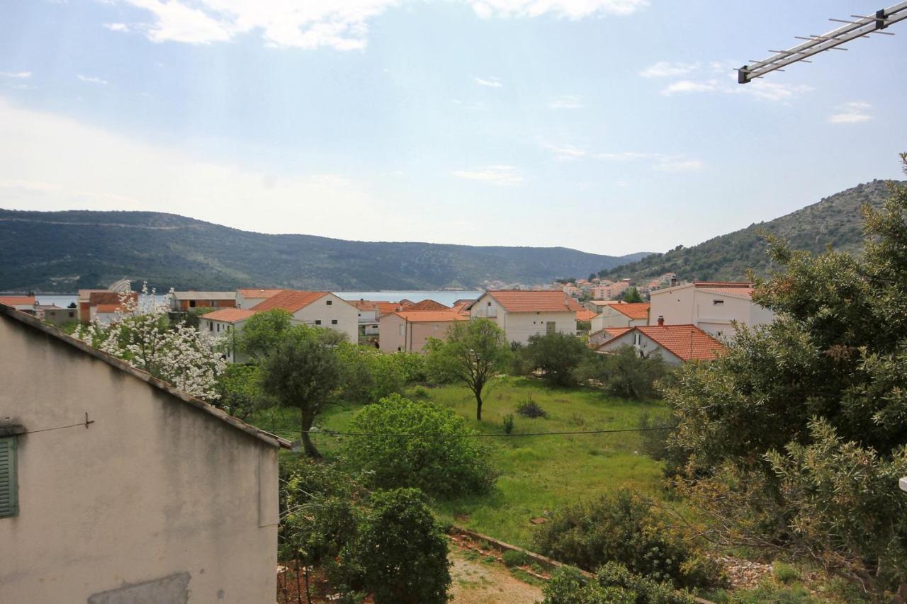 Apartments With A Parking Space Poljica, Trogir - 10010 Marina Exterior foto