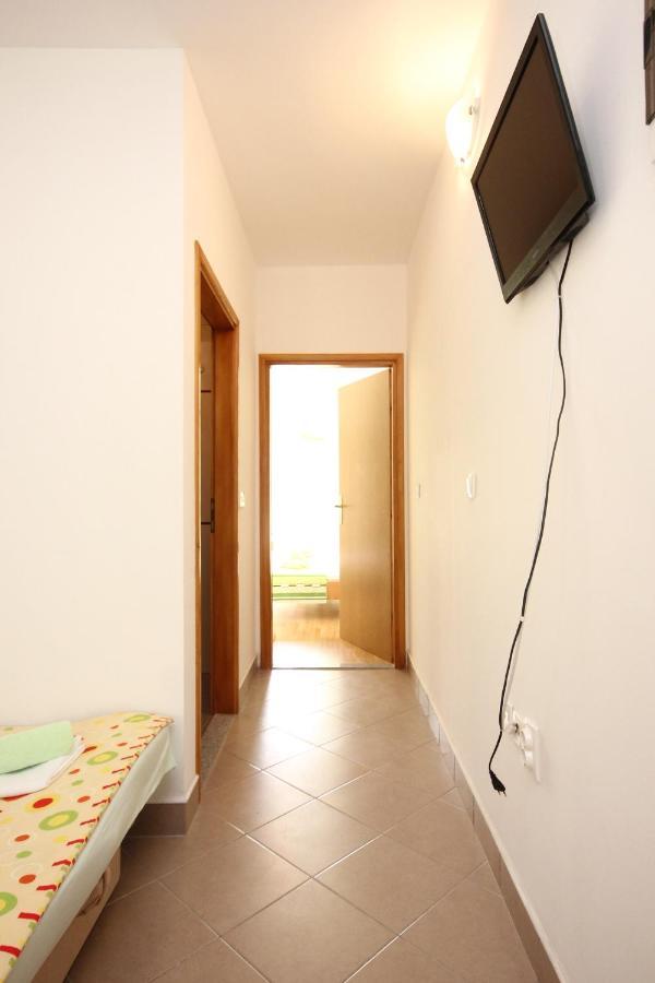 Apartments With A Parking Space Poljica, Trogir - 10010 Marina Exterior foto