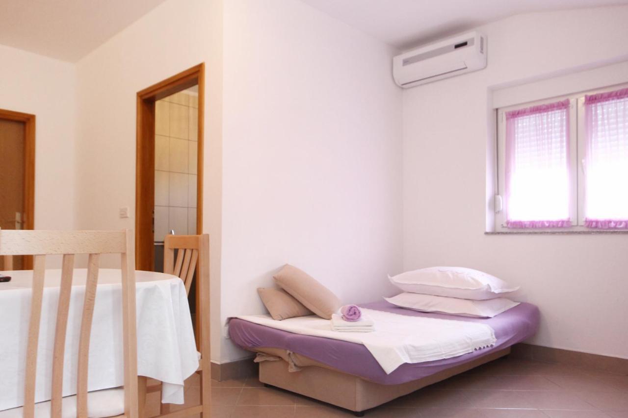 Apartments With A Parking Space Poljica, Trogir - 10010 Marina Exterior foto